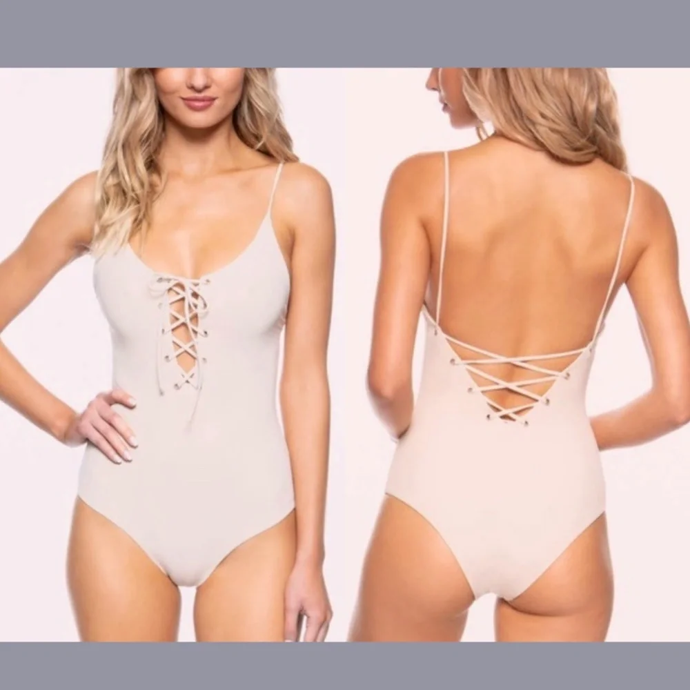 NWT TAVIK [ Small ] Monahan Lace Up One Piece Swimsuit in‎ Seashell